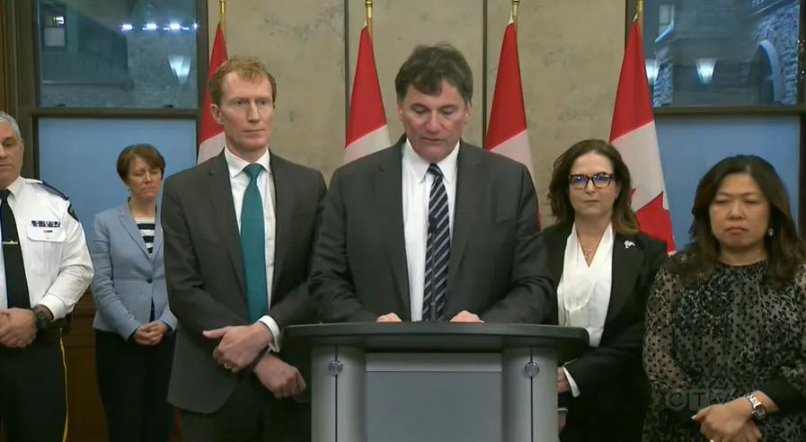 加拿大宣布:取消签证和LMIA加分!